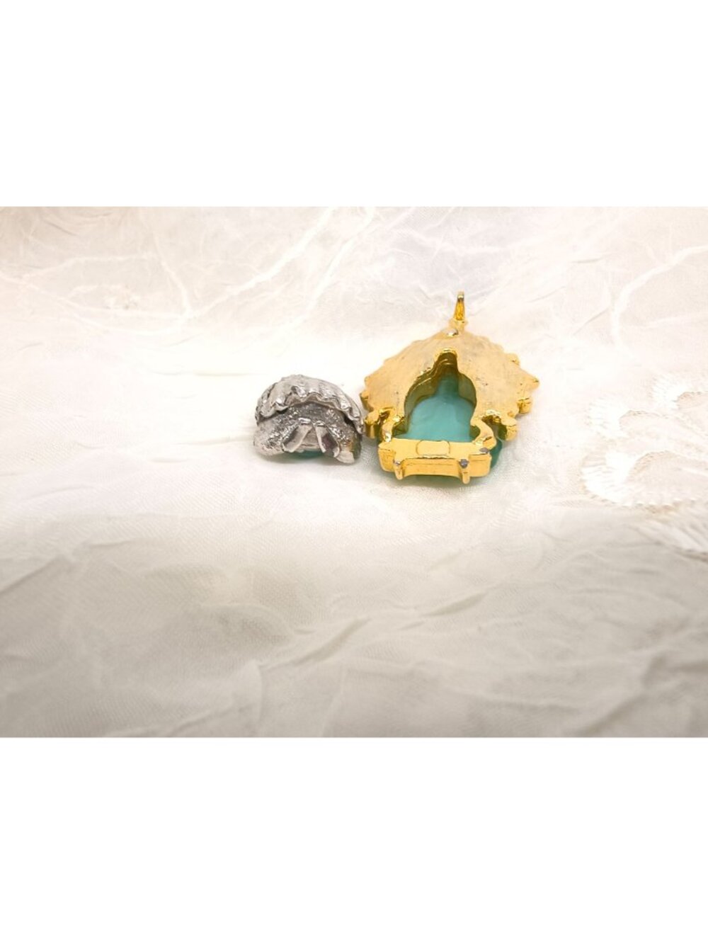 Vintage Asian Revival Faux Jade Glass Buddha Pendant & Monet Jelly Belly Buddha - Picture 8 of 9